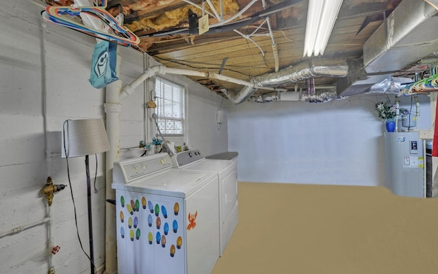 30 Proctor St, Murphy, NC 28906 - laundry room with washing machine and dryer and electric water heater