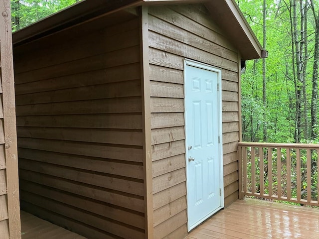 view of outdoor structure