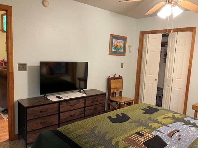 bedroom featuring a ceiling fan and a closet