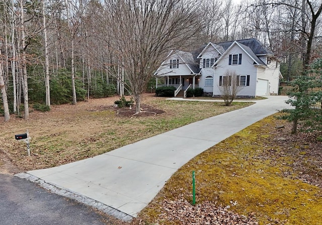 view of front facade featuring a garage