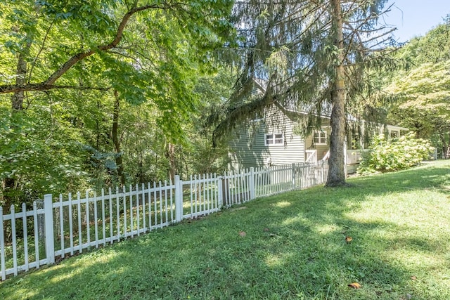 view of yard featuring fence