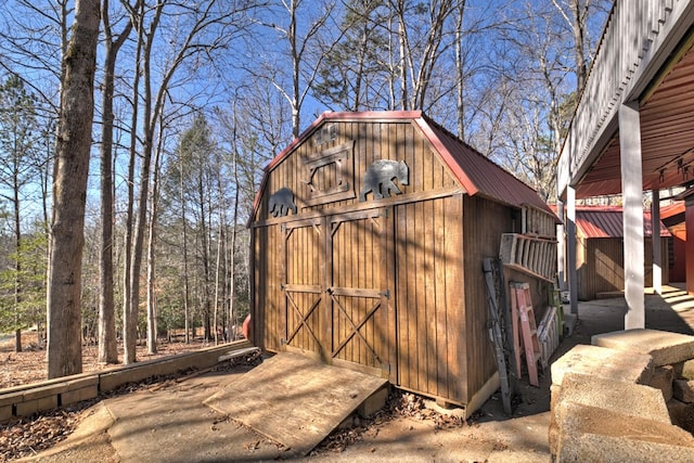 view of outdoor structure