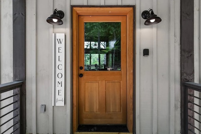 view of doorway to property