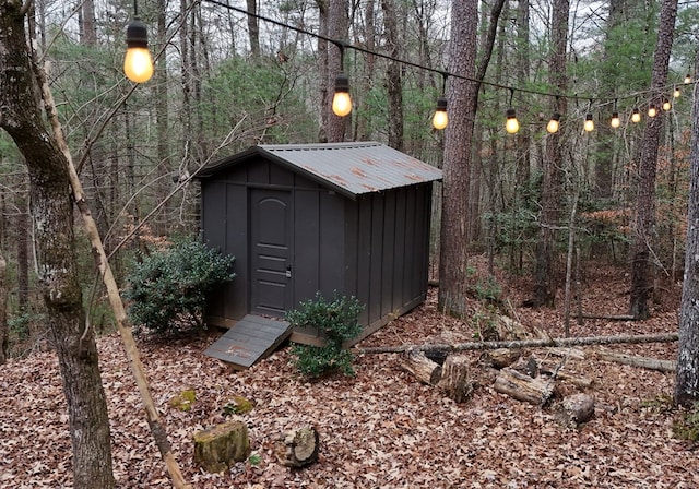 view of outbuilding