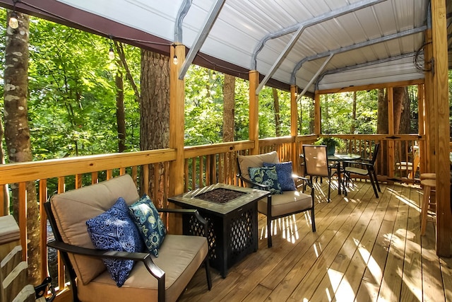 sunroom / solarium with vaulted ceiling and plenty of natural light