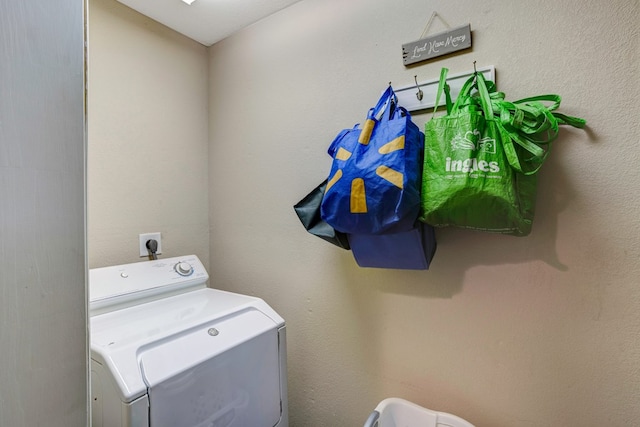 14 Rivendell Dr, Hayesville, NC 28904 - laundry room featuring washer / dryer