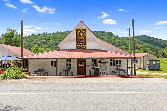 view of building exterior