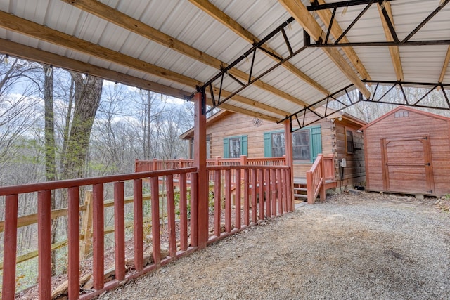 exterior space with vaulted ceiling