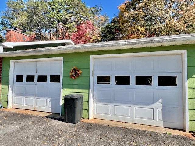 136 Ashe Knob Dr, Hayesville, NC 28904 - view of garage