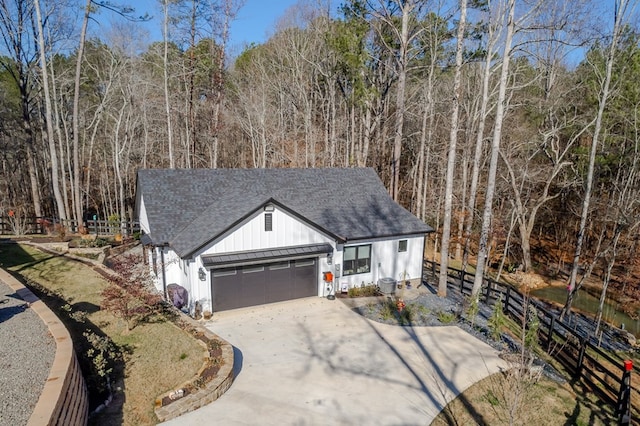 view of front facade with a garage