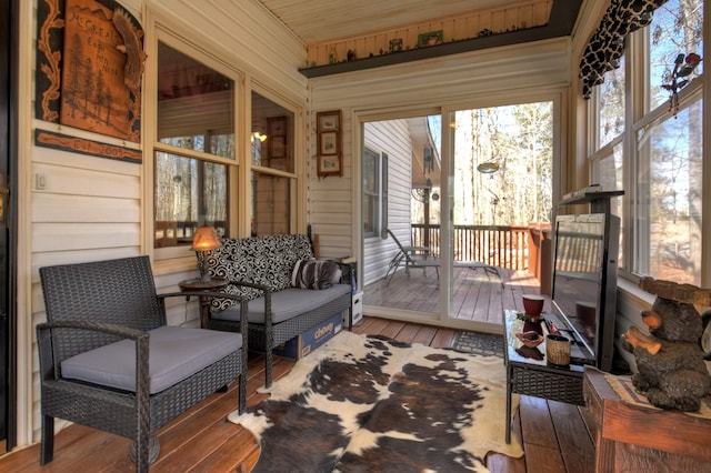 view of sunroom / solarium