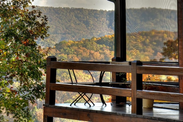 room details with a mountain view