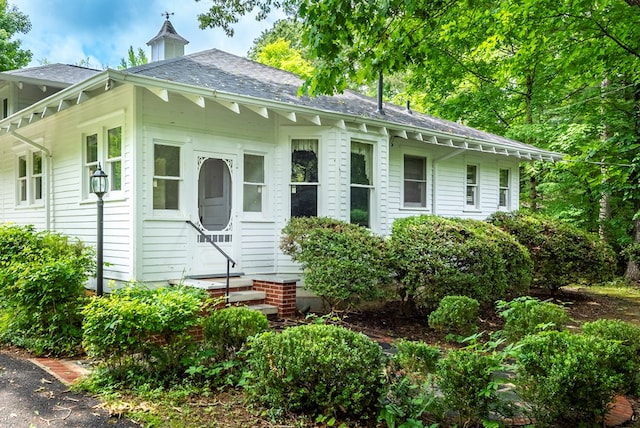 10 New Town St, Tate, GA 30177 - view of front of property with entry steps and roof with shingles