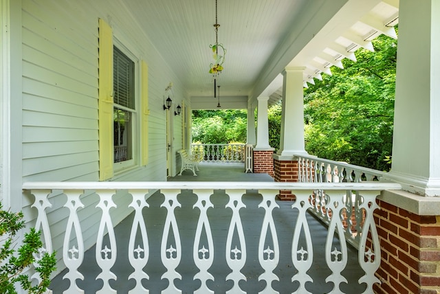 10 New Town St, Tate, GA 30177 - view of covered porch