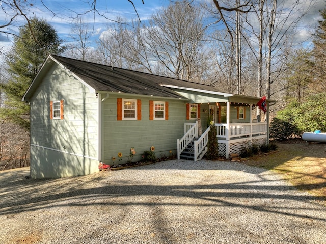 view of front of property featuring a porch