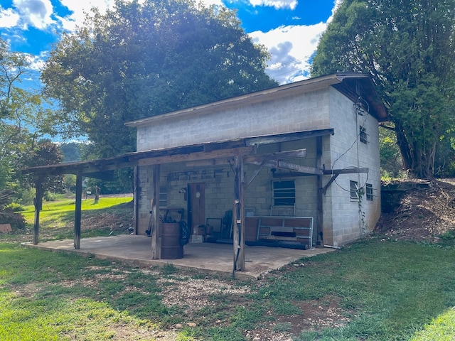 1716 Airport Rd, Marble, NC 28905 - view of outdoor structure featuring an attached carport