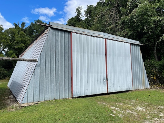 view of outbuilding featuring an outbuilding