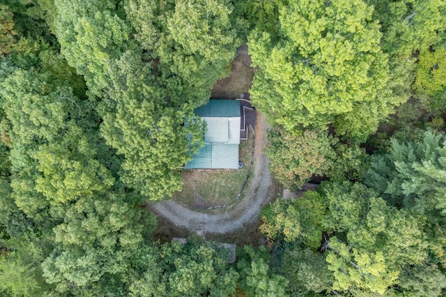 bird's eye view featuring a forest view