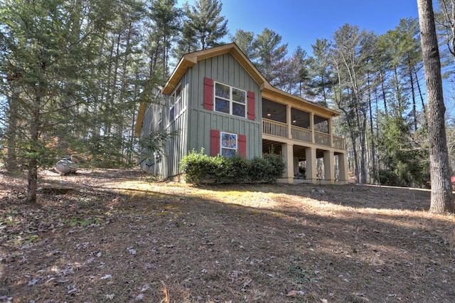 view of front facade featuring board and batten siding