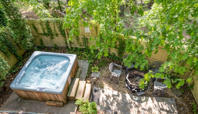 50 Rustic Rdg, Blue Ridge, GA 30513 - view of swimming pool featuring a hot tub