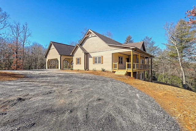 view of front of house featuring covered porch