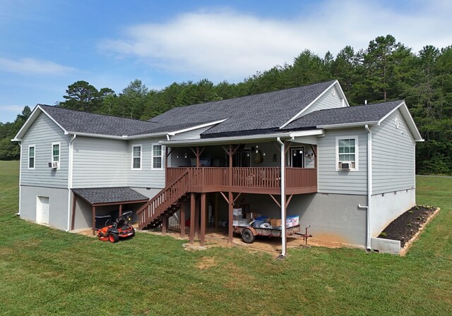 view of yard with a garage