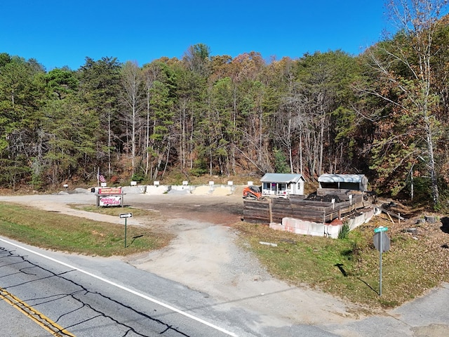 Listing photo 3 for 900 S Main St, Hiawassee GA 30546