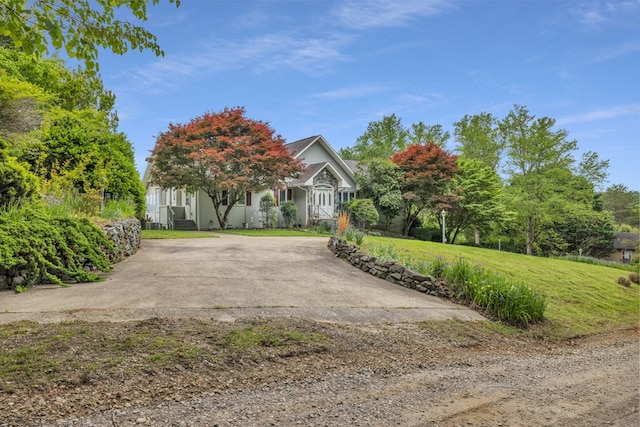 498 Old Dyer Rd, Hayesville, NC 28904 - obstructed view of property featuring a front yard
