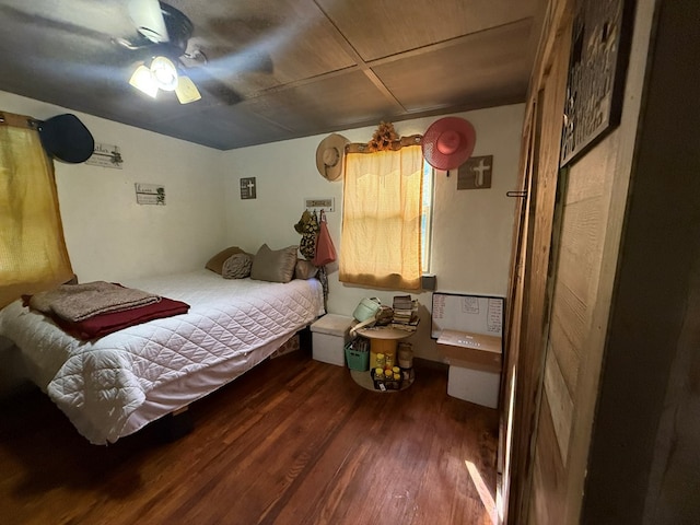 209 Vengeance Creek Rd, Marble, NC 28905 - bedroom with wood finished floors and ceiling fan