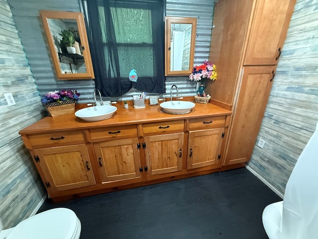 209 Vengeance Creek Rd, Marble, NC 28905 - bathroom with wallpapered walls, toilet, baseboards, and double vanity