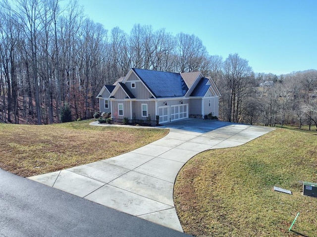 view of front of house with a front yard