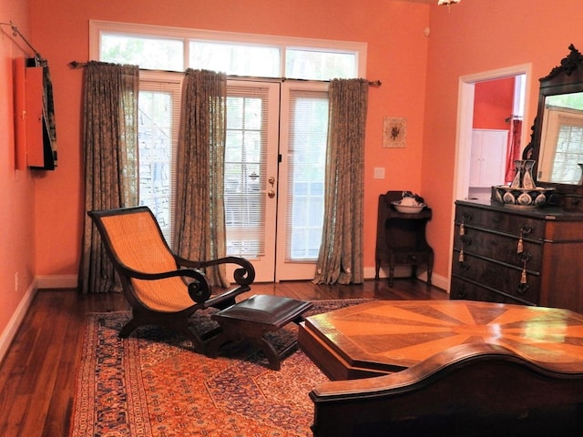 120 Sunrock Mountain Trc, Blue Ridge, GA 30513 - sitting room with wood finished floors and baseboards
