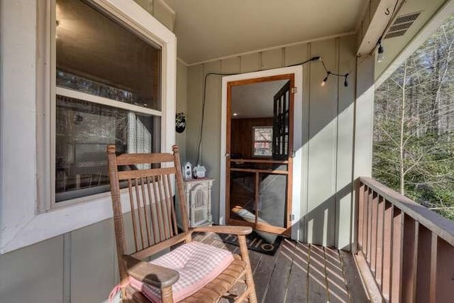 property entrance with a balcony