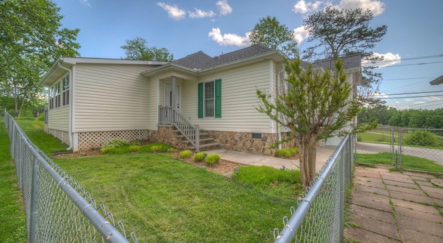 467 Greenlawn Cemetary Rd, Murphy, NC 28906 - view of front of home with crawl space