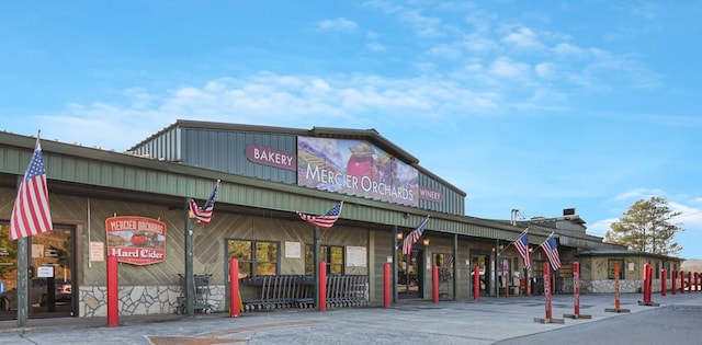 view of building exterior