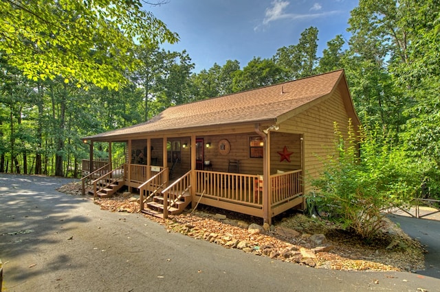 191 Deer Run Rd, Blairsville, GA 30512 - view of front facade with covered porch and roof with shingles