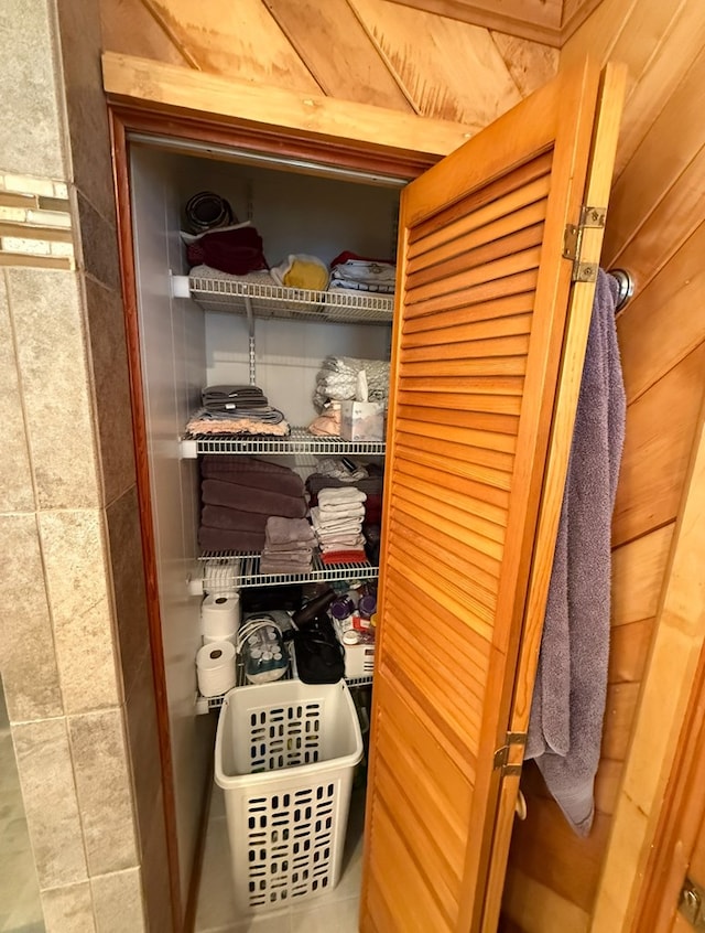 369 Deals Gap Rd, Robbinsville, NC 28771 - view of closet