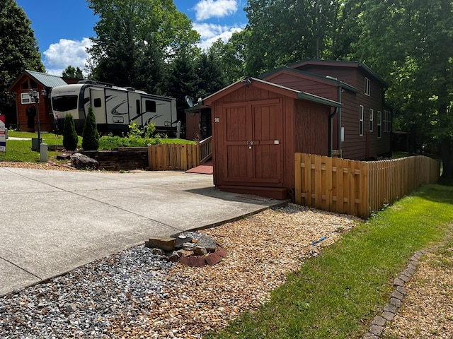 96 Stag Leap Dr, Cleveland, GA 30528 - view of shed featuring fence