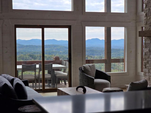 living room with a mountain view