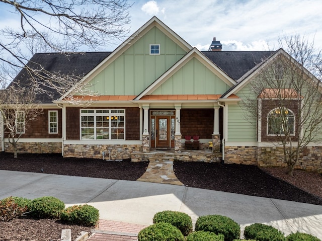 craftsman-style house featuring covered porch