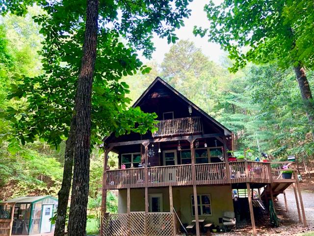 147 Blair Oaks Dr, Blairsville, GA 30512 - back of house featuring a wooden deck