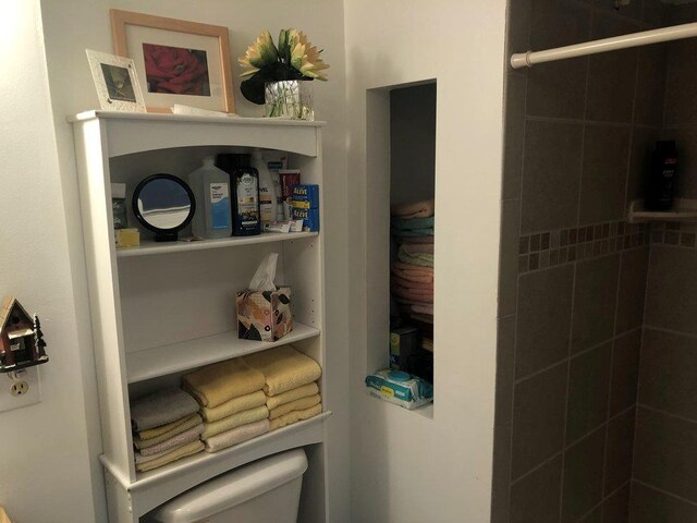 147 Blair Oaks Dr, Blairsville, GA 30512 - bathroom with toilet