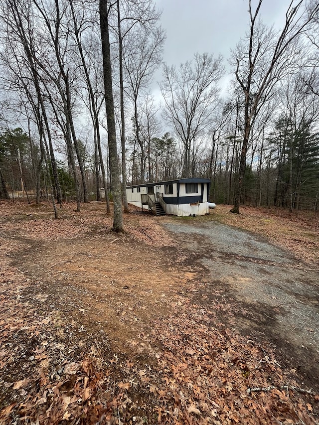 view of front of home featuring driveway