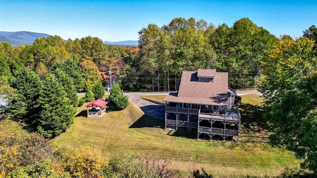 bird's eye view with a mountain view