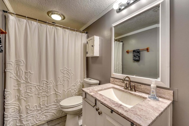 bathroom featuring curtained shower, vanity, a textured ceiling, crown molding, and toilet