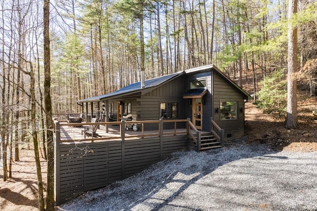 view of front of home featuring a deck