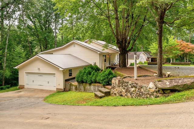 365 Quarles Ln, Ellijay, GA 30540 - single story home featuring concrete driveway and a garage