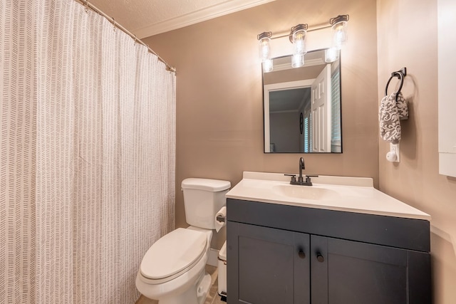 365 Quarles Ln, Ellijay, GA 30540 - full bath featuring vanity and crown molding