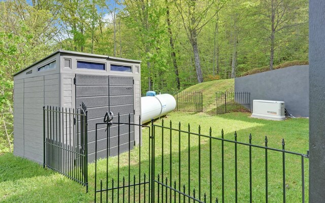 433 Hawkeye Trl, Marble, NC 28905 - view of outbuilding featuring an outdoor structure and fence
