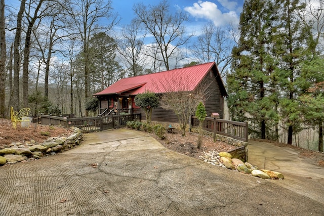 view of front of property with metal roof